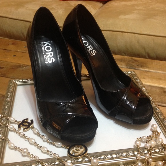 Michael Kors Shoes - Michael Kors black patent leather heels